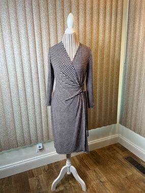 Anne Klein Grey and Cream Polka Dot Wrap Dress size M